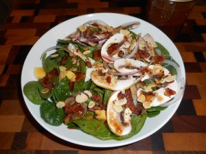 Low Carb Bacon Egg Spinach And Onion Salad